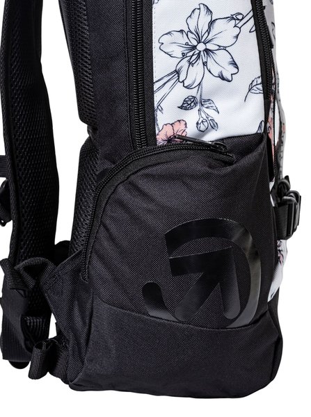 Batoh Meatfly Basejumper, Blossom White, 22 L + penál zdarma 24/25