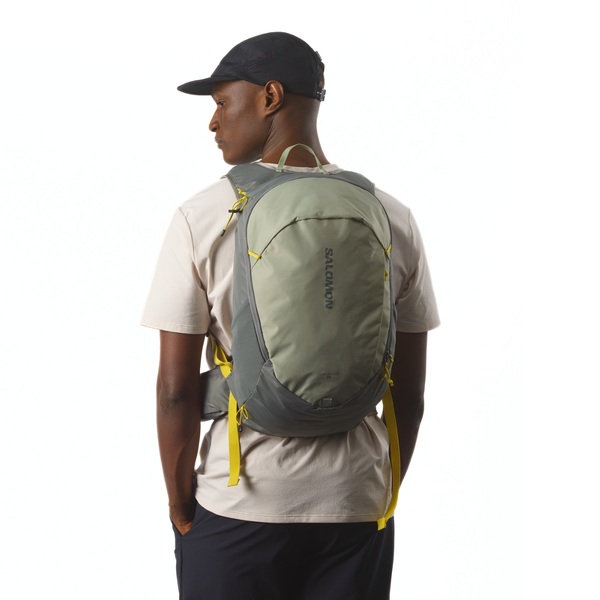 Sportovní batoh Salomon Trailblazer 20 LC2462800 Sedona Sage/Seagrass/Cress Green 25/26