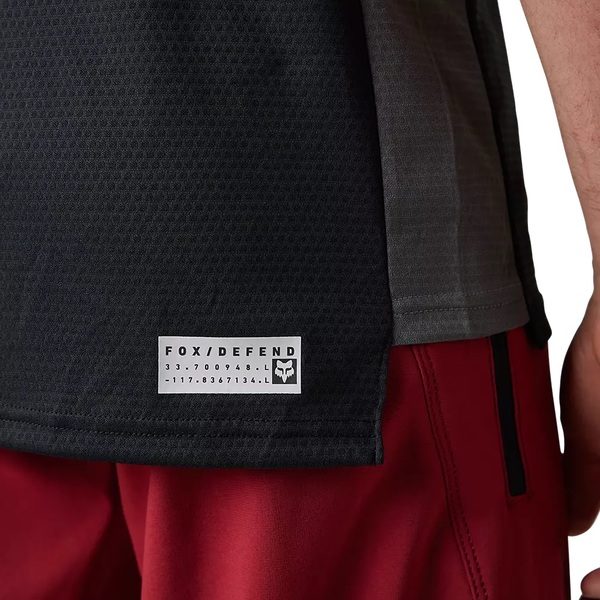 Pánský cyklistický dres FOX Defend SS Jersey Black 30998-001 25/26