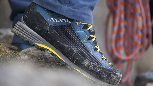 Pánské outdoorové boty Dolomite Torq Tech GTX Gore-tex Men´s Shoe Black/Ink Blue 25/26